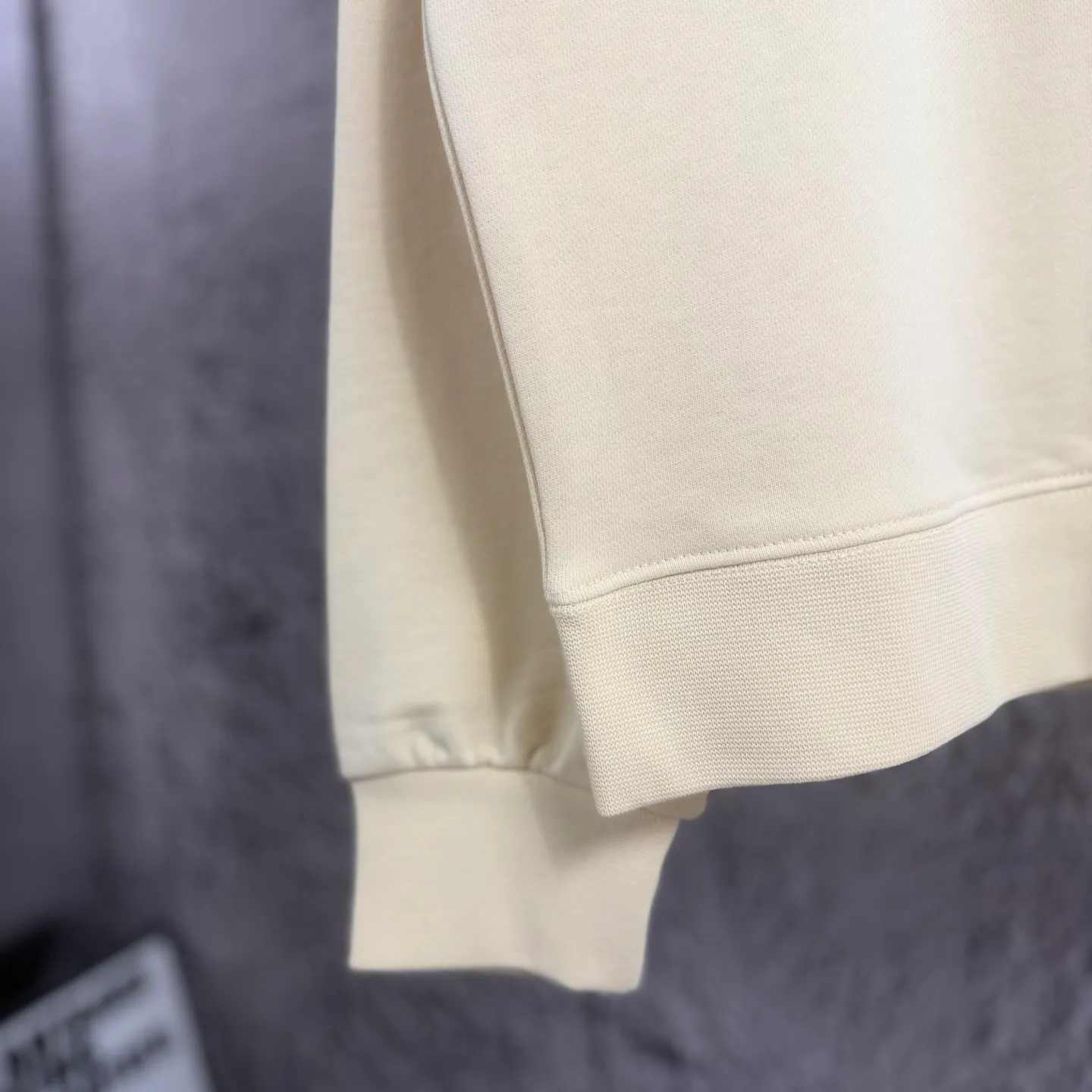 《𝙉𝙚𝙬⚜️ 》 2026* New Arrival 460 Same Style Size：S M L XL XXL ：White Black Light Coffee Brown